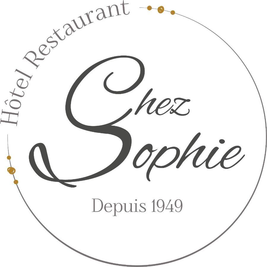 Restaurant Hotel Logis Chez Sophie Briouze Экстерьер фото